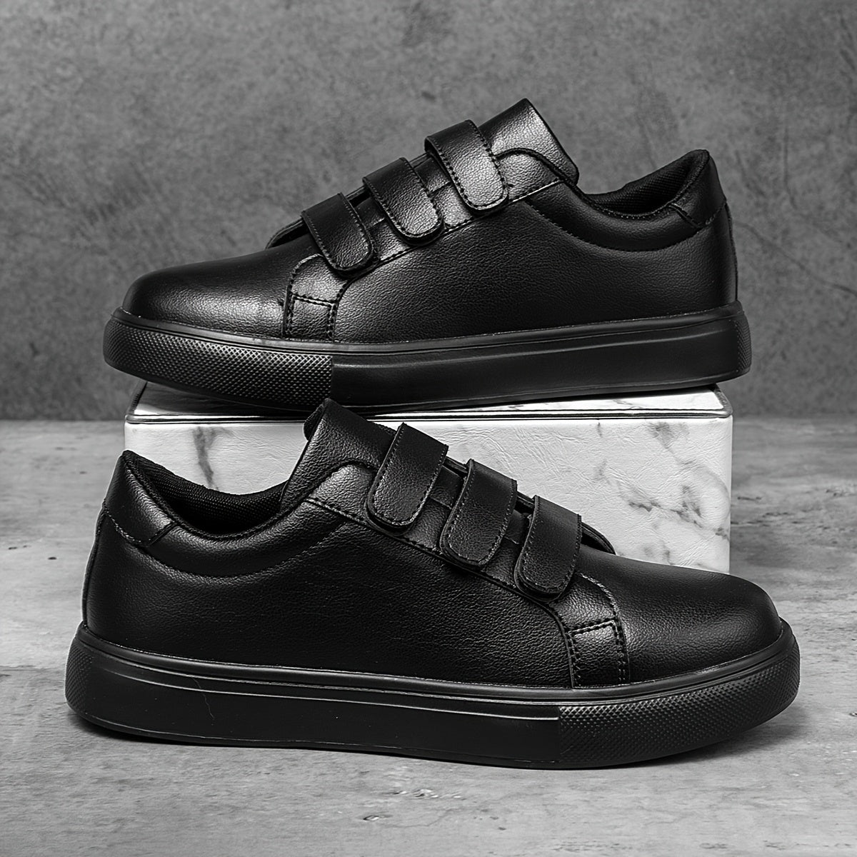 Men's Trendy White Skate Shoes with Hook-and-loop Fastener Closure, Lightweight & Comfortable Casual Sneakers for Casual Attire, Flat Sole, PU Upper, EVA Sole, Fabric Lining, Perfect for Running, Walking, and Street Style