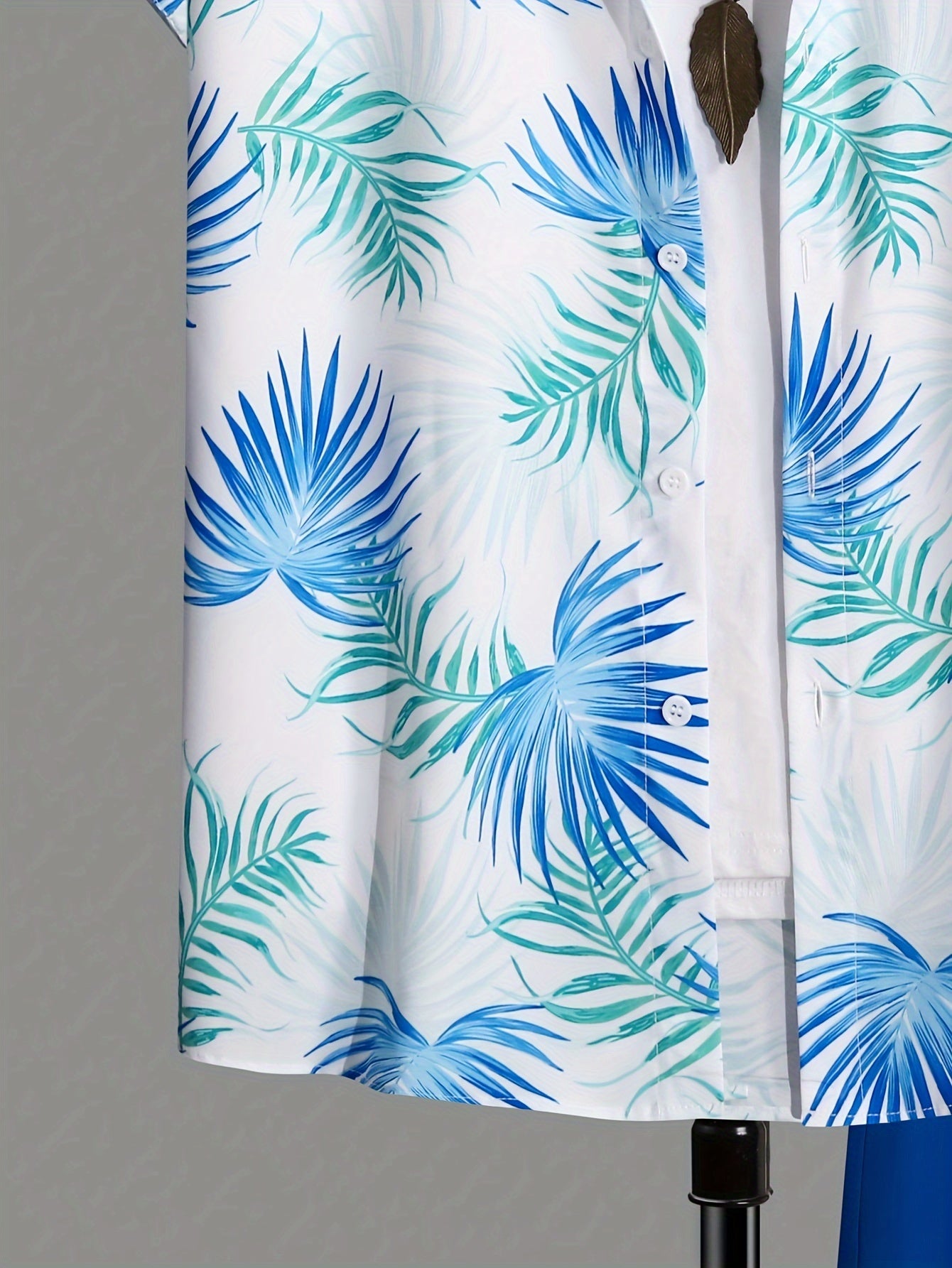 Men's Casual Suit Set with Short Sleeve Shirt and Printed Shorts