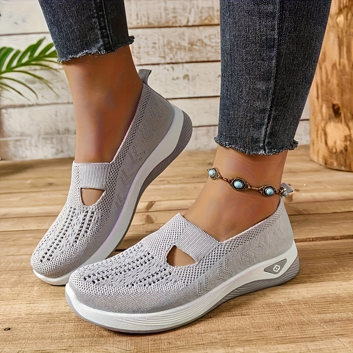 Women'S Breathable Mesh Slip-On Sneakers - Comfortable Low-Top Casual Shoes with Soft Rubber Sole, Black & White Design, All-Season Wear, Casual Footwear | Breathable Mesh Shoes | Durable Rubber Sole