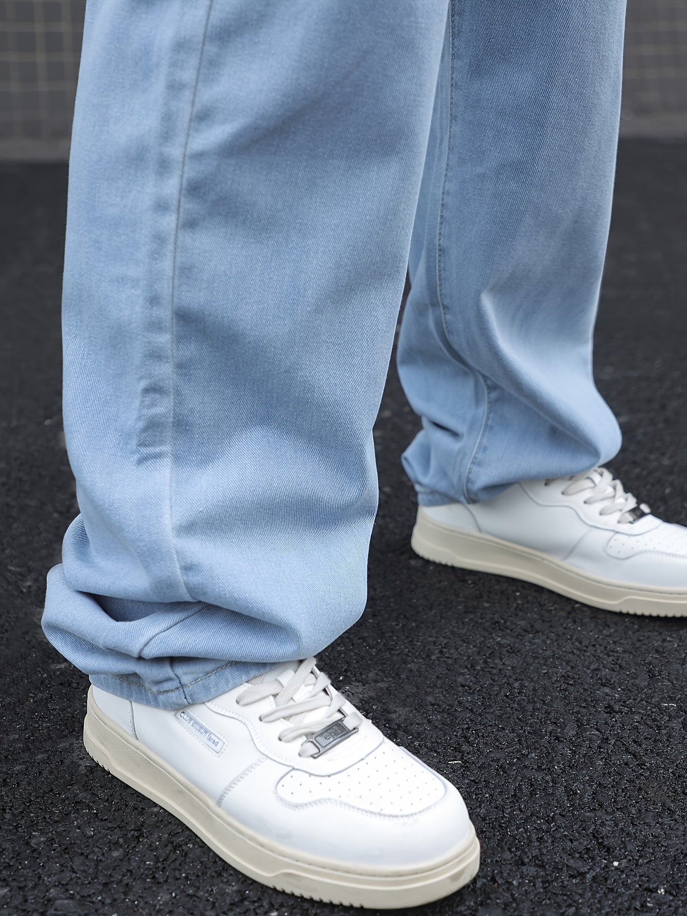 Men's Loose Solid Denim Pants With Pockets, Causal Cotton Blend Jeans For Outdoor Activities