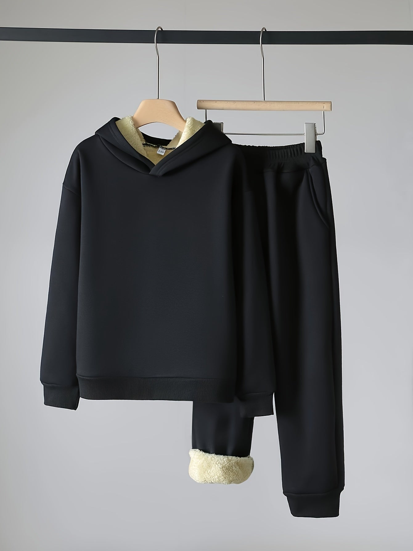 Two-piece set for children with velvet, new 2023 Men's hooded sweatshirt for medium and large children, thick and warm, fashionable and handsome, loose Men's winter clothing, black handsome sports and casual suit, thick coat,
