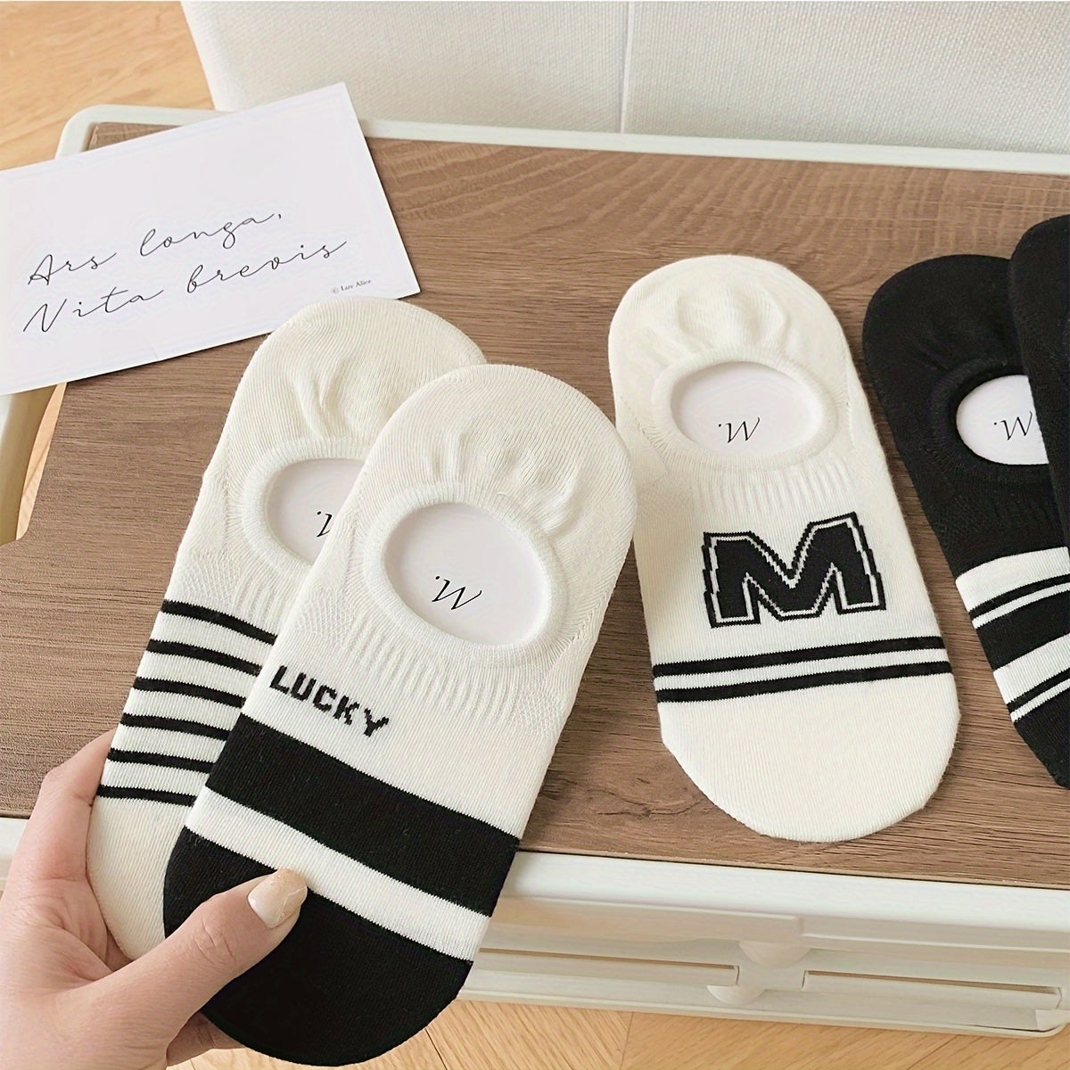 5 Pairs Letter & Striped Socks, Non-slip Lightweight Invisible Boat Socks, Women's Stockings & Hosiery