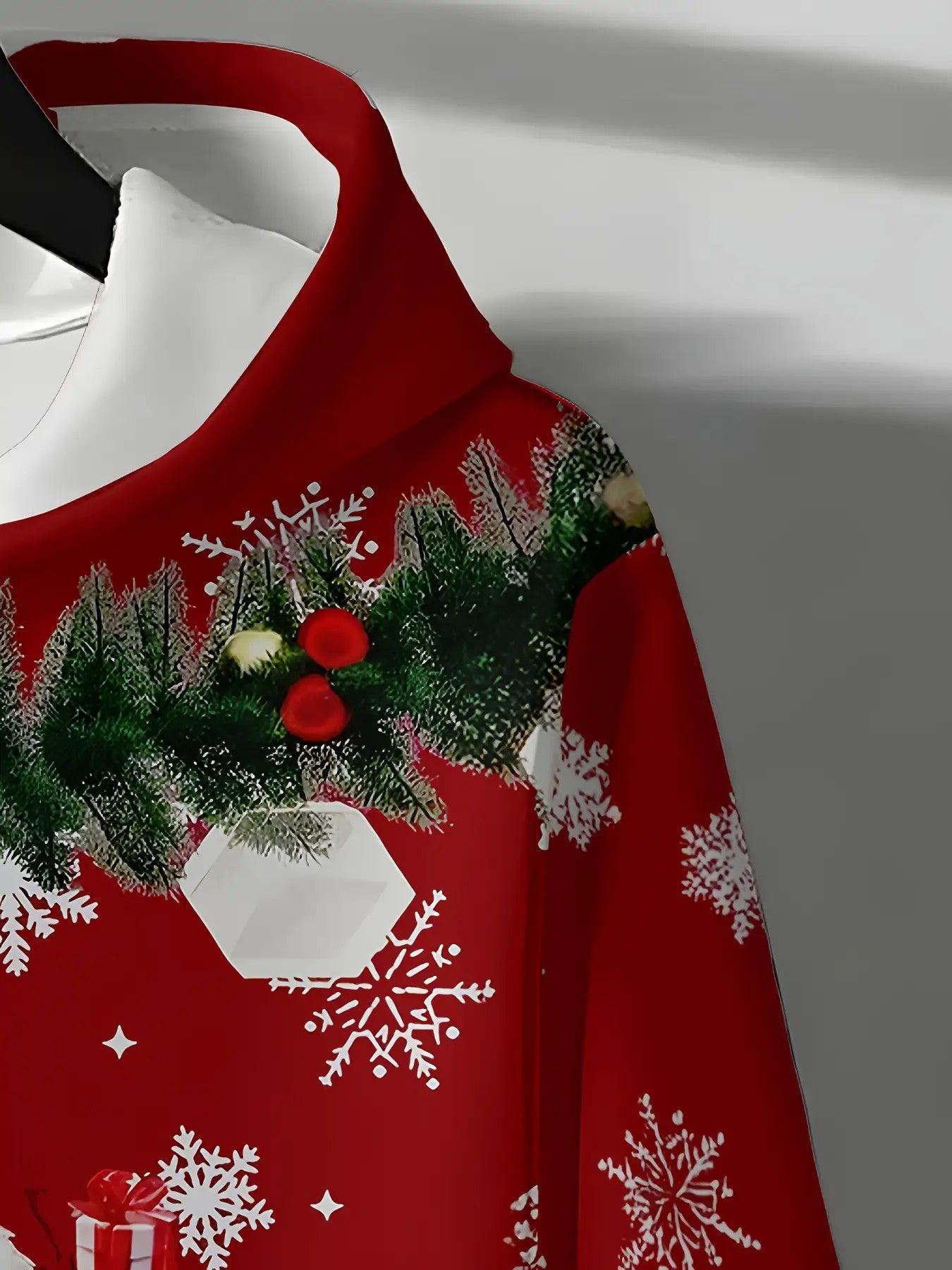 Men's Full-Body Snowflake & Santa Print Christmas Sweater Jacket with Pockets - Red Festive Hooded Pullover, Winter Party Outfit, Casual Seasonal Clothing, Durable for holiday Events & Daily Wear, PLUS SIZE