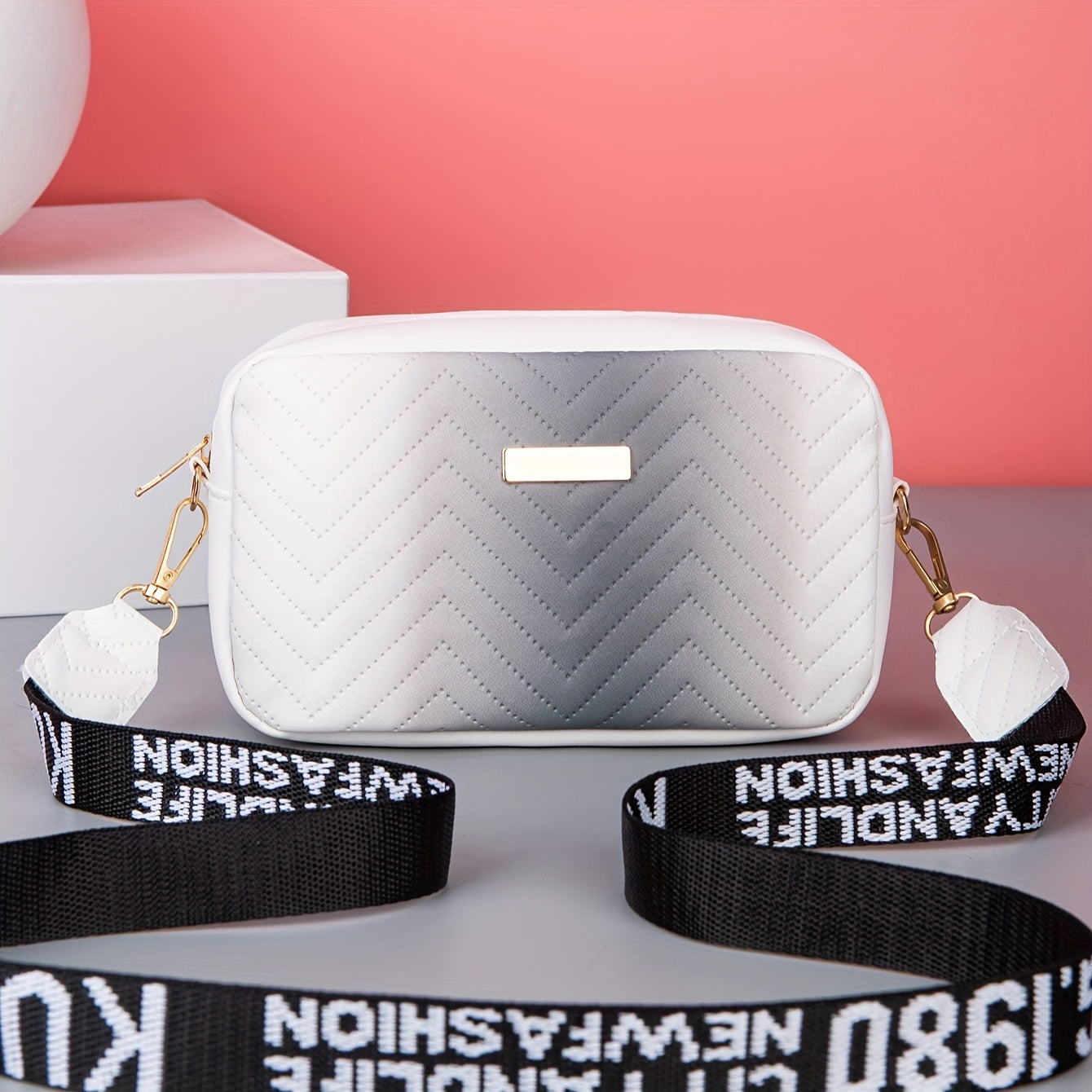 Fashion Gradient Quilted Crossbody պայուսակ, գերժամանակակից PU ուսի պայուսակ, կանացի նորաձև ձեռքի պայուսակ և դրամապանակ