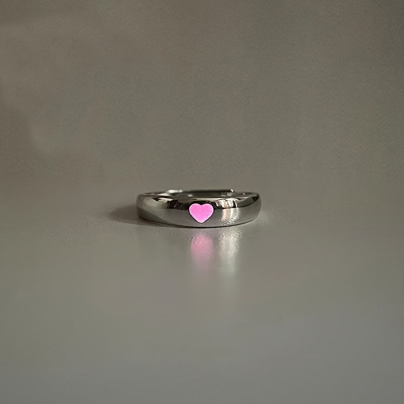 A Pair of Unique Glow-In-The-Dark Heart Rings, Adjustable for Couples, Perfect As a Valentine'S Day Gift for Your Loved One at a Nightclub Party.