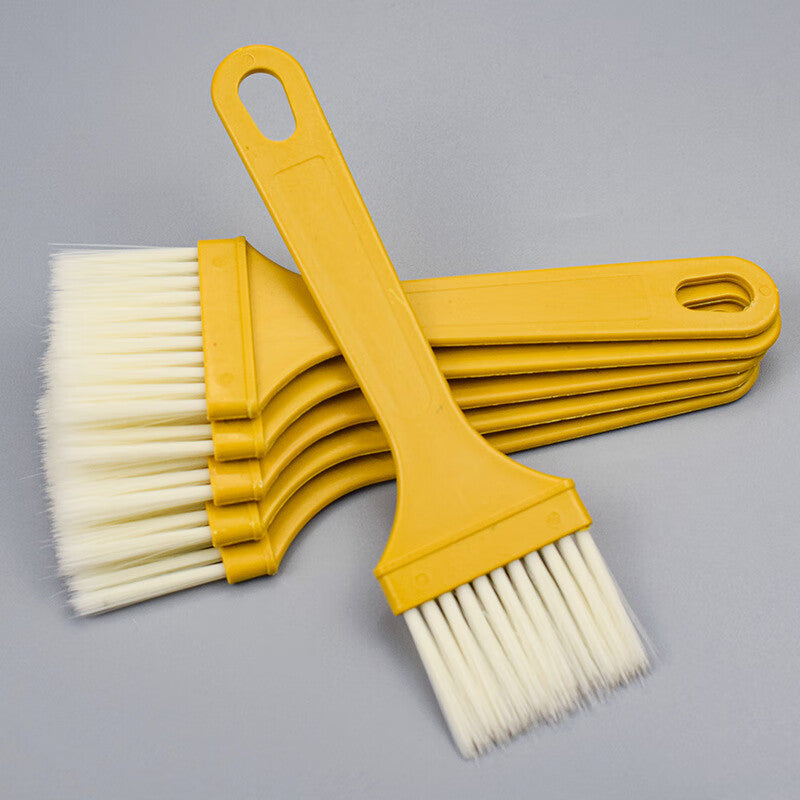 Festive Kitchen Oil Brush - Heat Resistant, Durable Plastic, Perfect for Grilling And Baking