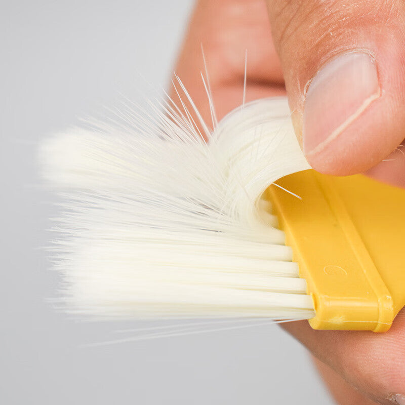 Festive Kitchen Oil Brush - Heat Resistant, Durable Plastic, Perfect for Grilling And Baking