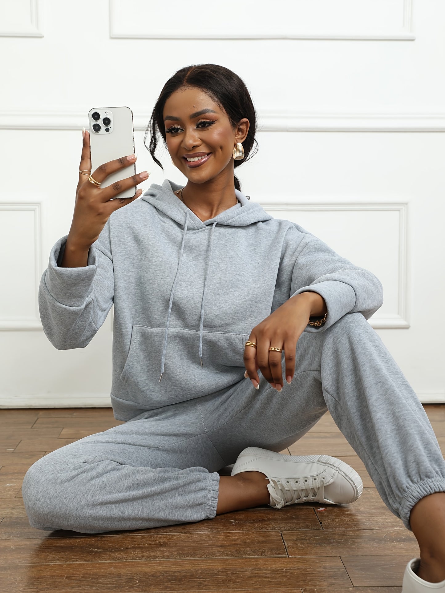 Cozy Fleece-Lined Hoodie & Joggers Set for Women - Casual Solid Color, Long Sleeve with Drawstring Waist, Machine Washable - Perfect for Fall/Winter