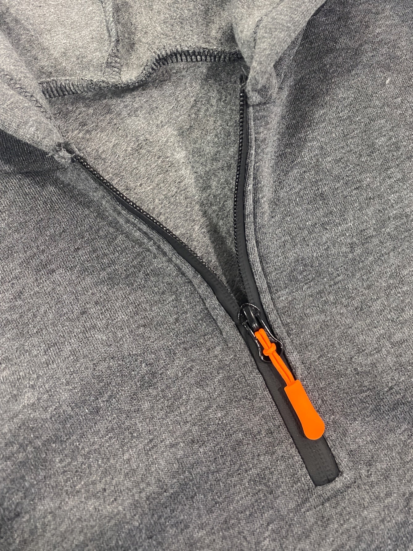 Men's Casual Hoodie with Zipper, Soft And Breathable Polyester Fabric, Machine Washable, Autumn/Winter Fashion