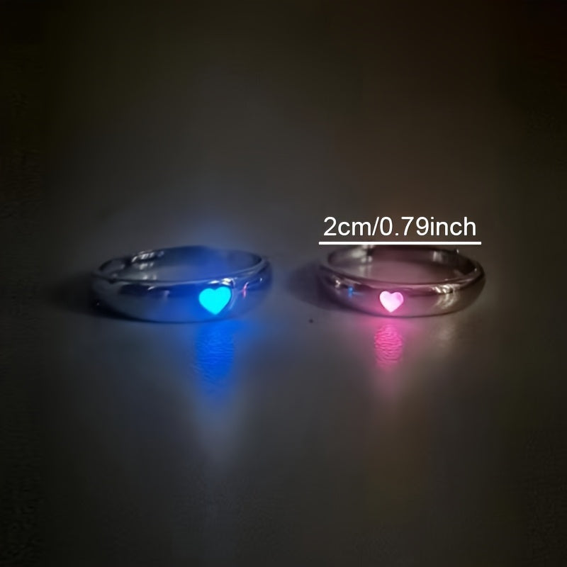A Pair of Unique Glow-In-The-Dark Heart Rings, Adjustable for Couples, Perfect As a Valentine'S Day Gift for Your Loved One at a Nightclub Party.