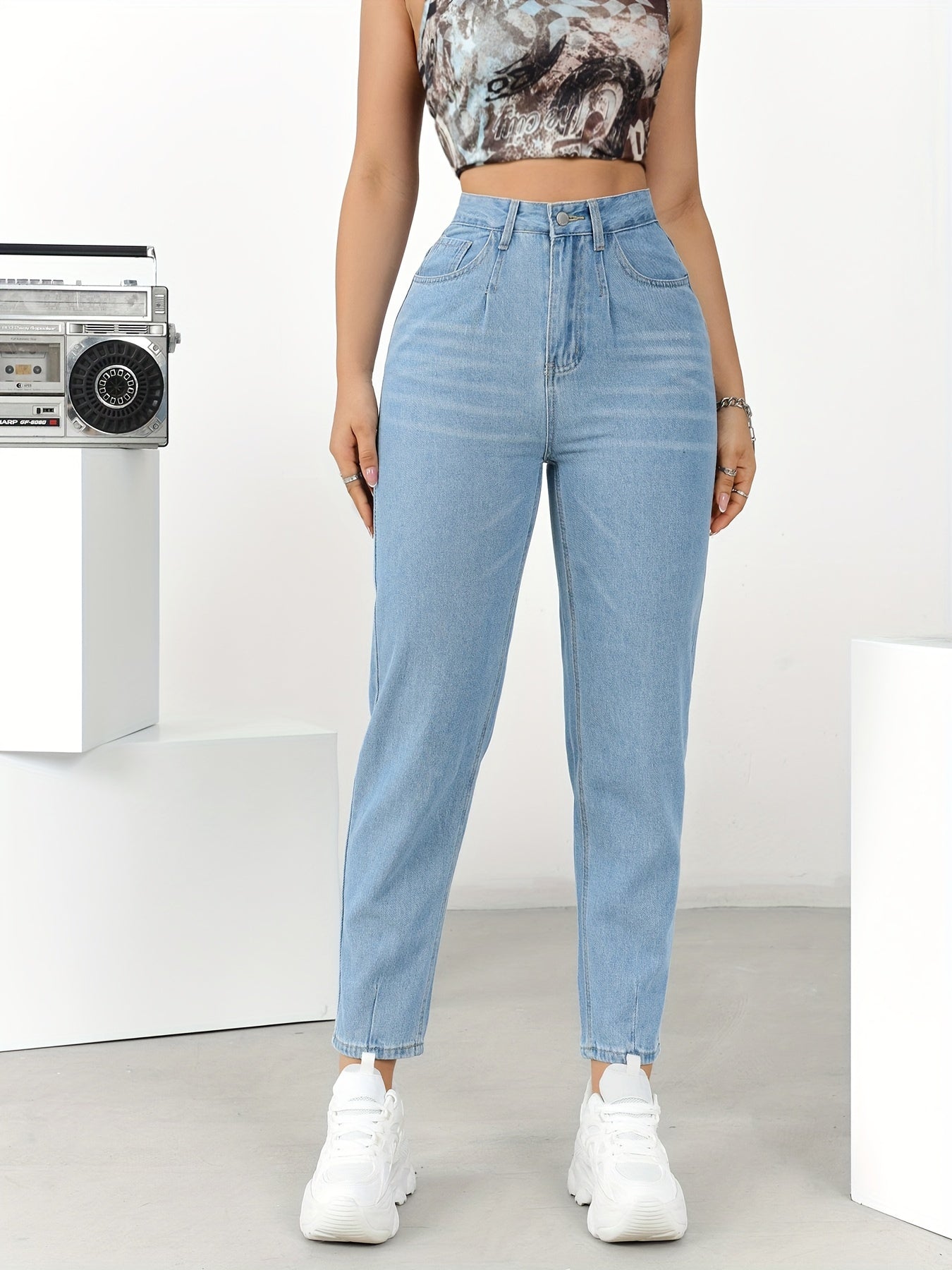 SLRO Women's High Waist Cropped Jeans Casual Button Fly Denim Pants with Non-Stretch Cotton Blend and Ombre Pattern for All Seasons
