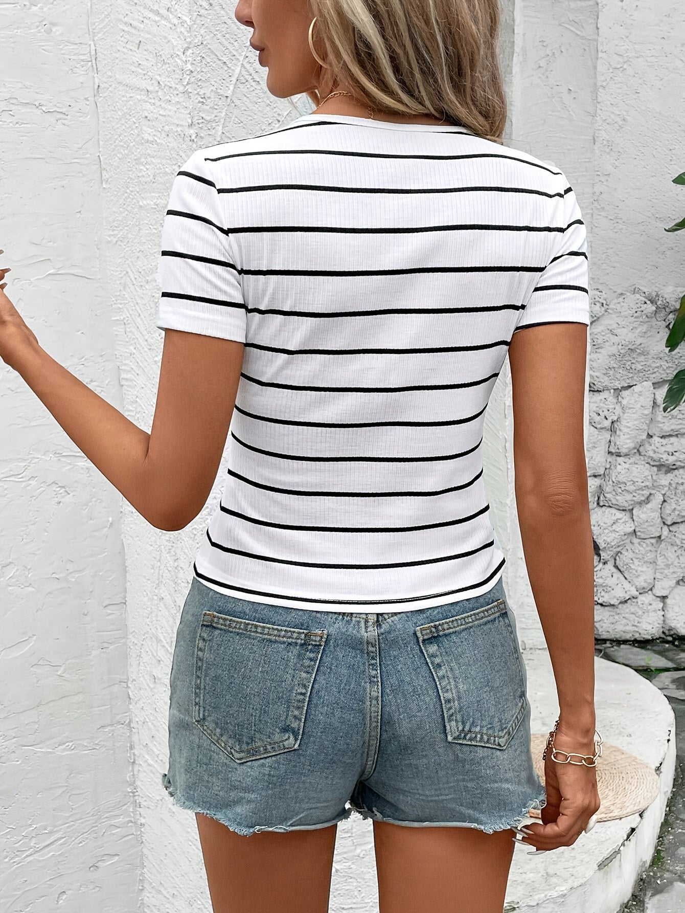Striped Print Short Sleeve T-shirt, Casual Crew Neck Top For Spring & Summer, Women's Clothing