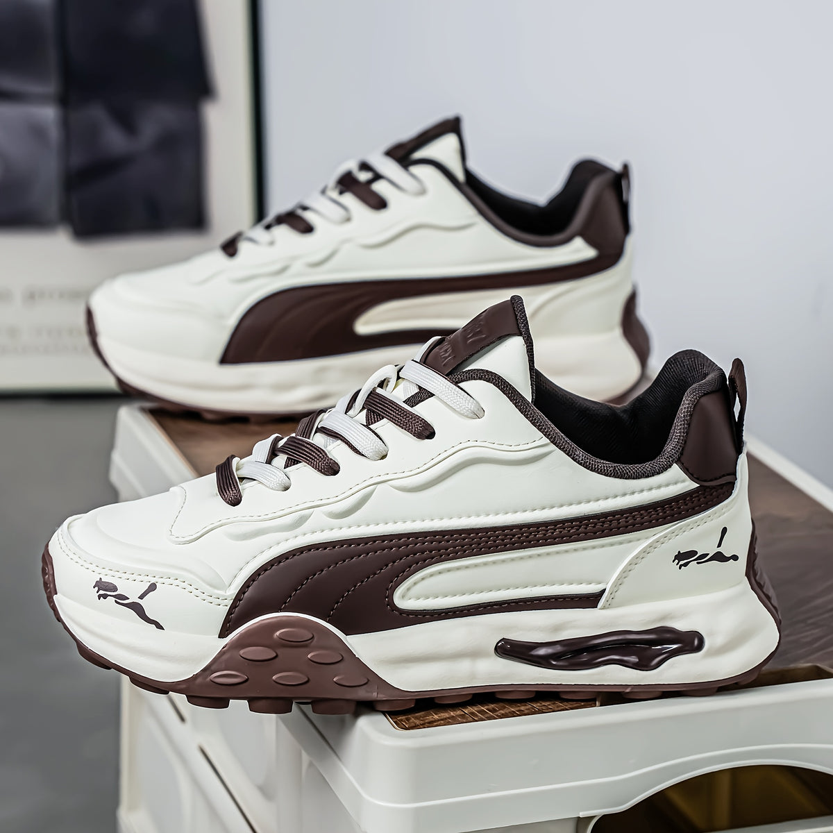 Men's Casual Low Top Sneakers for Spring and Fall