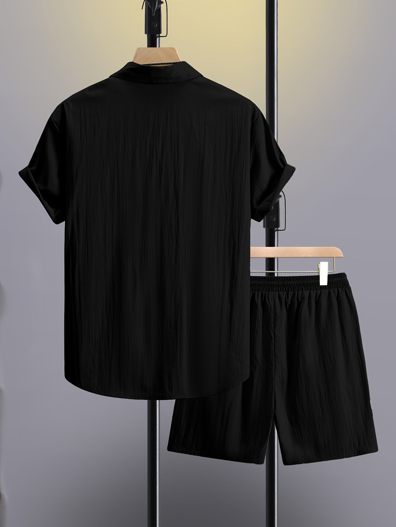 Men's Summer 2pcs Set: Casual Fashion Beige Short Sleeve Collared Shirt & Drawstring Shorts - Lightweight Blend, Ideal for Beach Vacations