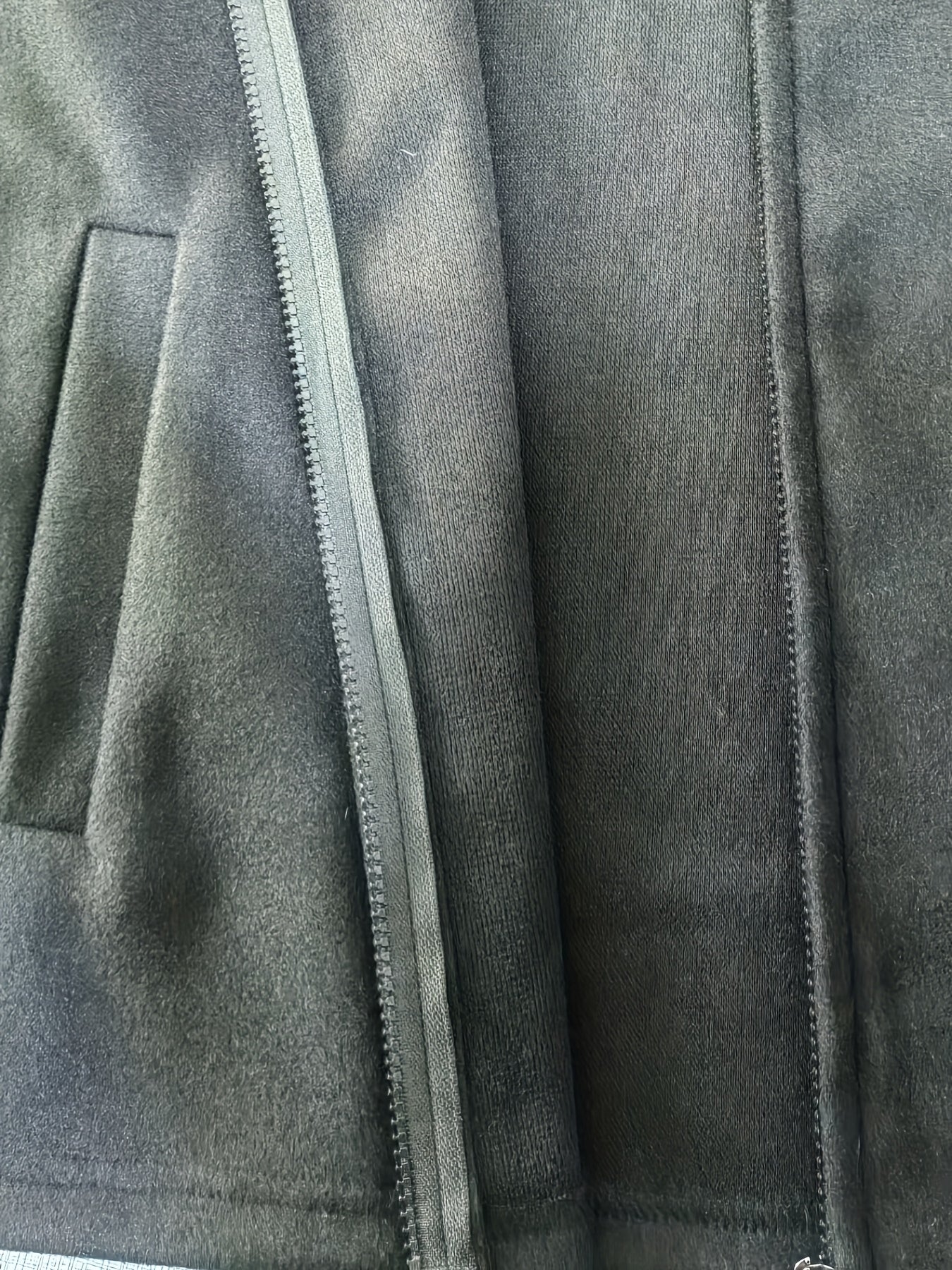 Men's Autumn and Winter Fleece Jacket with Zipper and Turn-up Collar