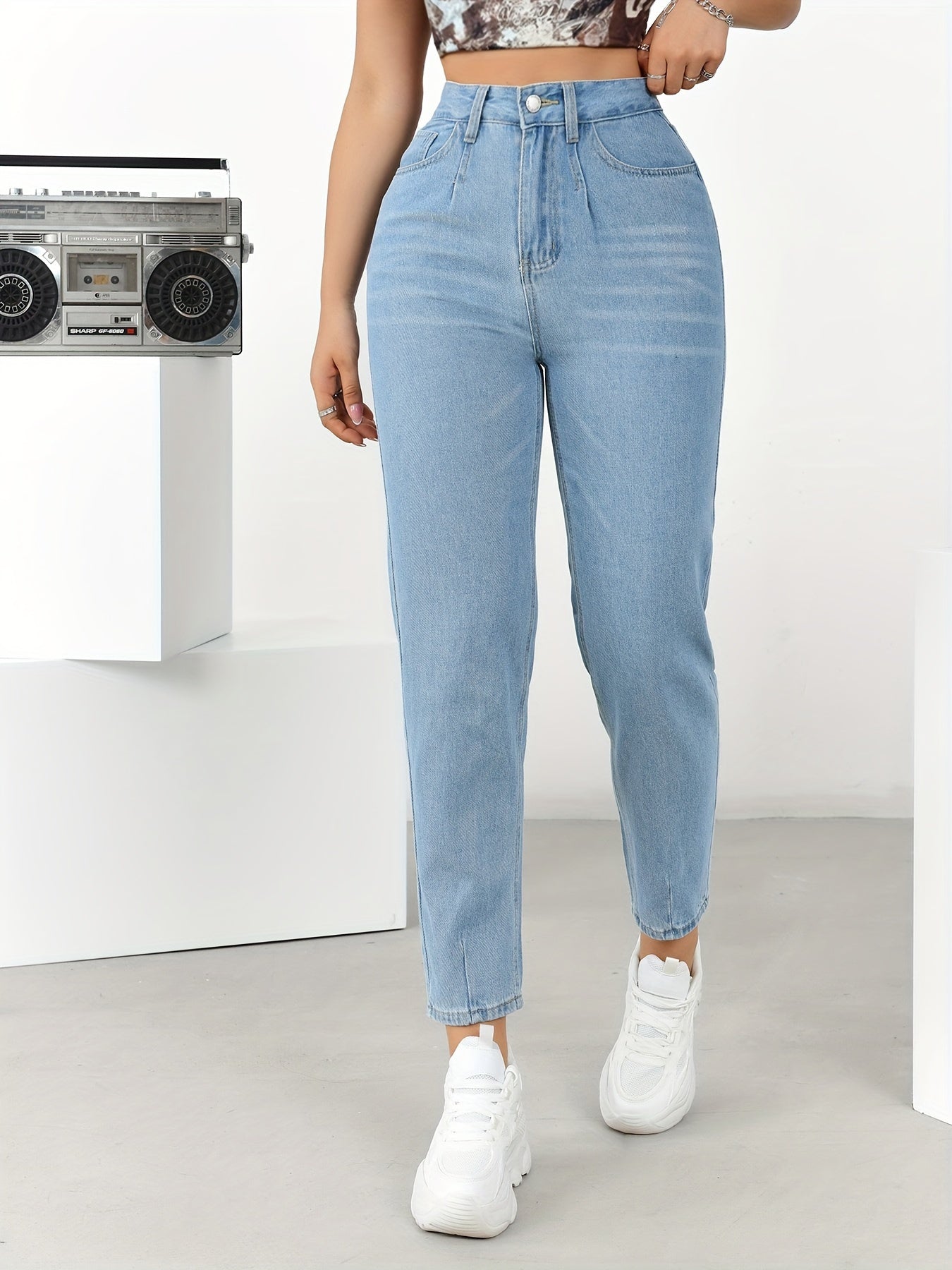 SLRO Women's High Waist Cropped Jeans Casual Button Fly Denim Pants with Non-Stretch Cotton Blend and Ombre Pattern for All Seasons
