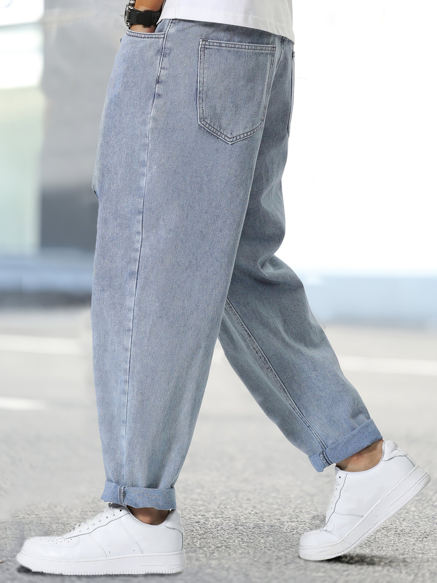 Trendy And Stylish Light-Wash Straight-Leg Jeans in American Style, Comfortable Long Pants.