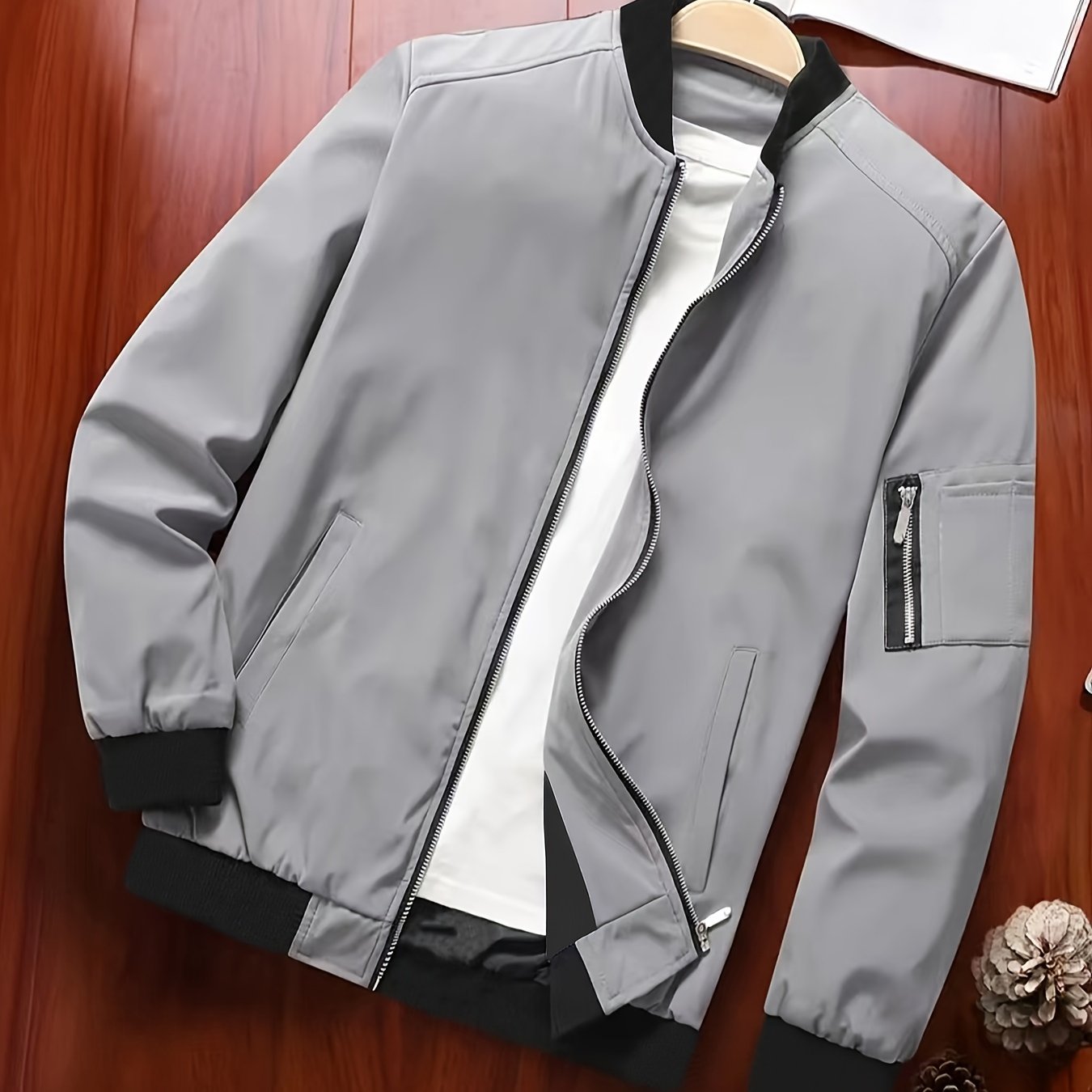 Men'S Stylish Black Sports Casual Jacket - Lightweight Bomber with Zipper Pockets, Front Zipper Panel, and Ribbed Cuffs - Perfect for Outdoor Activities, Running, and Casual Attire