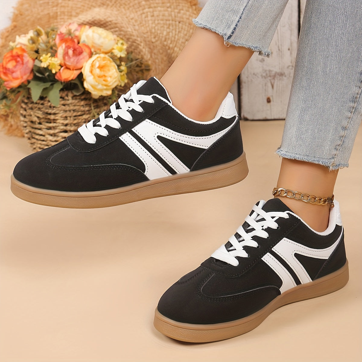 Women's Breathable Knit Sneakers - Lightweight, Comfortable Lace-Up Low Tops in Solid Colors for Summer Walking & Jogging