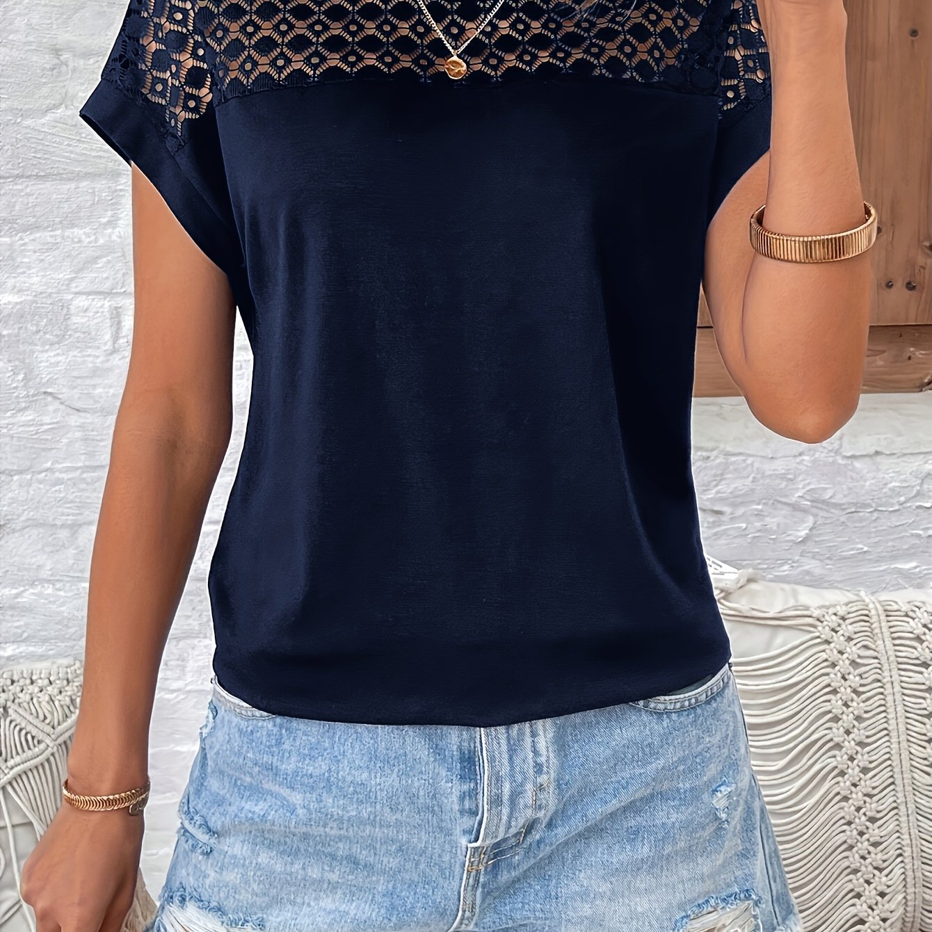 Vacation Style Lace Batwing Short-Sleeve T-Shirt