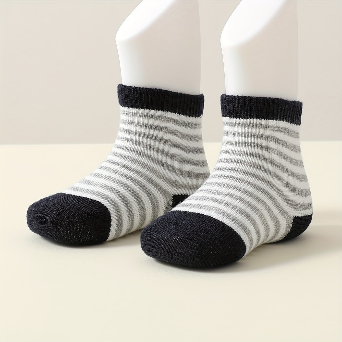 10pcs Boys' Mid-Calf Socks - Star, Striped & Color Block Patterns, Soft Knit Fabric, All-Season Comfort for Youngsters & Youngsters, Youngsters Socks