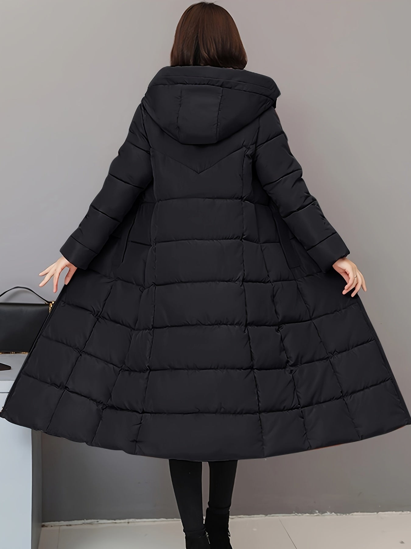 Thickened Long Hooded Coat for Women, New Winter Style, Slim Fit Knee-Length Winter Jacket.
