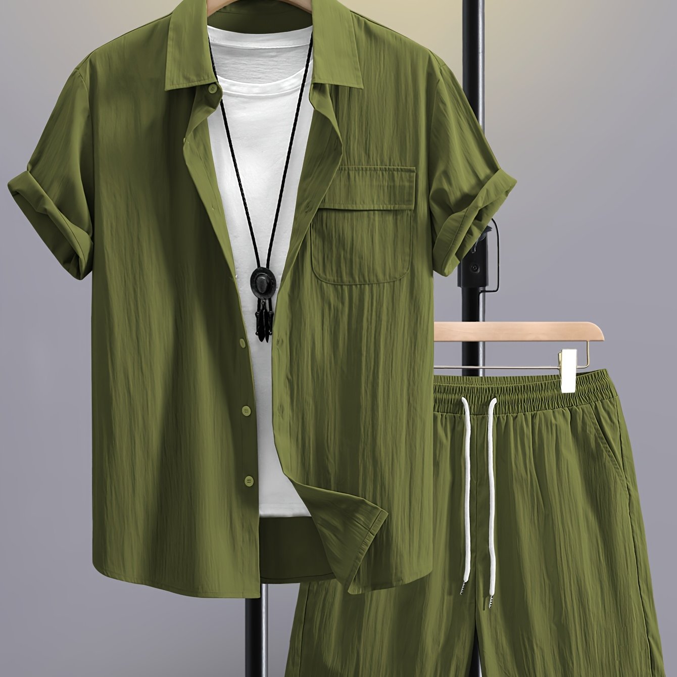 Men's Summer 2pcs Set: Casual Fashion Beige Short Sleeve Collared Shirt & Drawstring Shorts - Lightweight Blend, Ideal for Beach Vacations