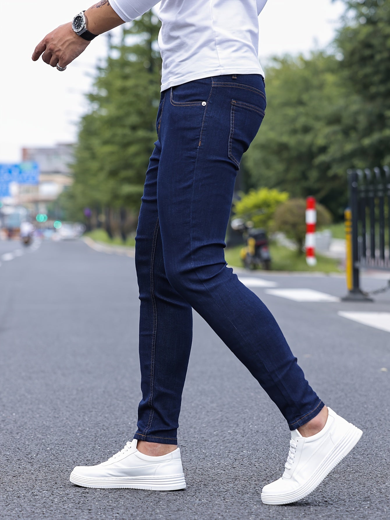 Slim Fit Chic Jeans, Men's Casual Street Style All Match Stretch Denim Pants With Pockets
