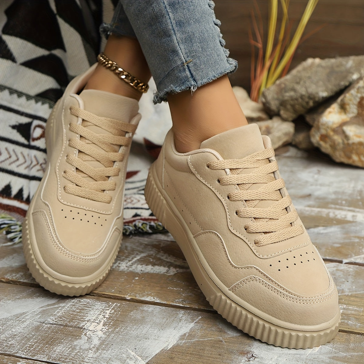 2024 New Model Lace-Up Thick-Soled, Lightweight Versatile Casual Fashion Sports Shoes