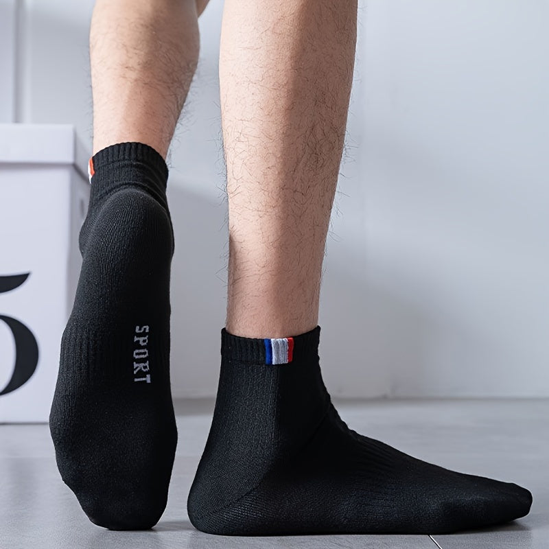 5/10 Pairs Of Men's Solid Sport Crew Socks, Breathable Sweat-absorbing Comfy Soft Casual Simple Style Socks All Seasons Wearing