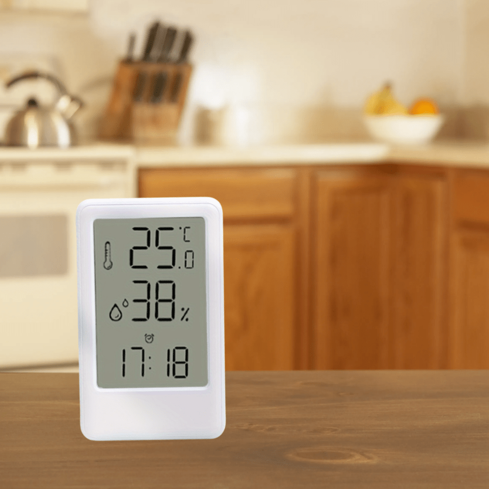 1pc Modern White Digital Temperature & Humidity Monitor with Large LCD Screen, High-Precision Room Thermometer for Desk or Wall, 12/24H Time Display, Battery-Powered (AAA Battery Not Included) – Ideal for Bedroom, Kitchen,