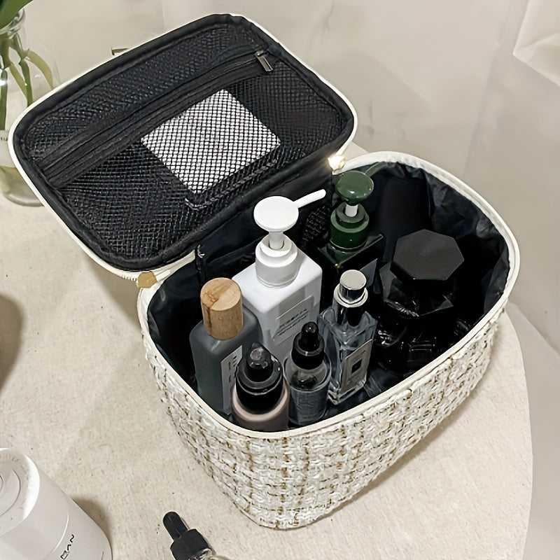 Elegant Plaid Cosmetic Bag - Large Capacity Travel Makeup Organizer with Dual Zippered Compartments, Portable Toiletry Storage in Light Blue/White/Pink/Red/Navy/Black, Polyester Material, Hand Wash or Dry Clean, Toiletry Trav
