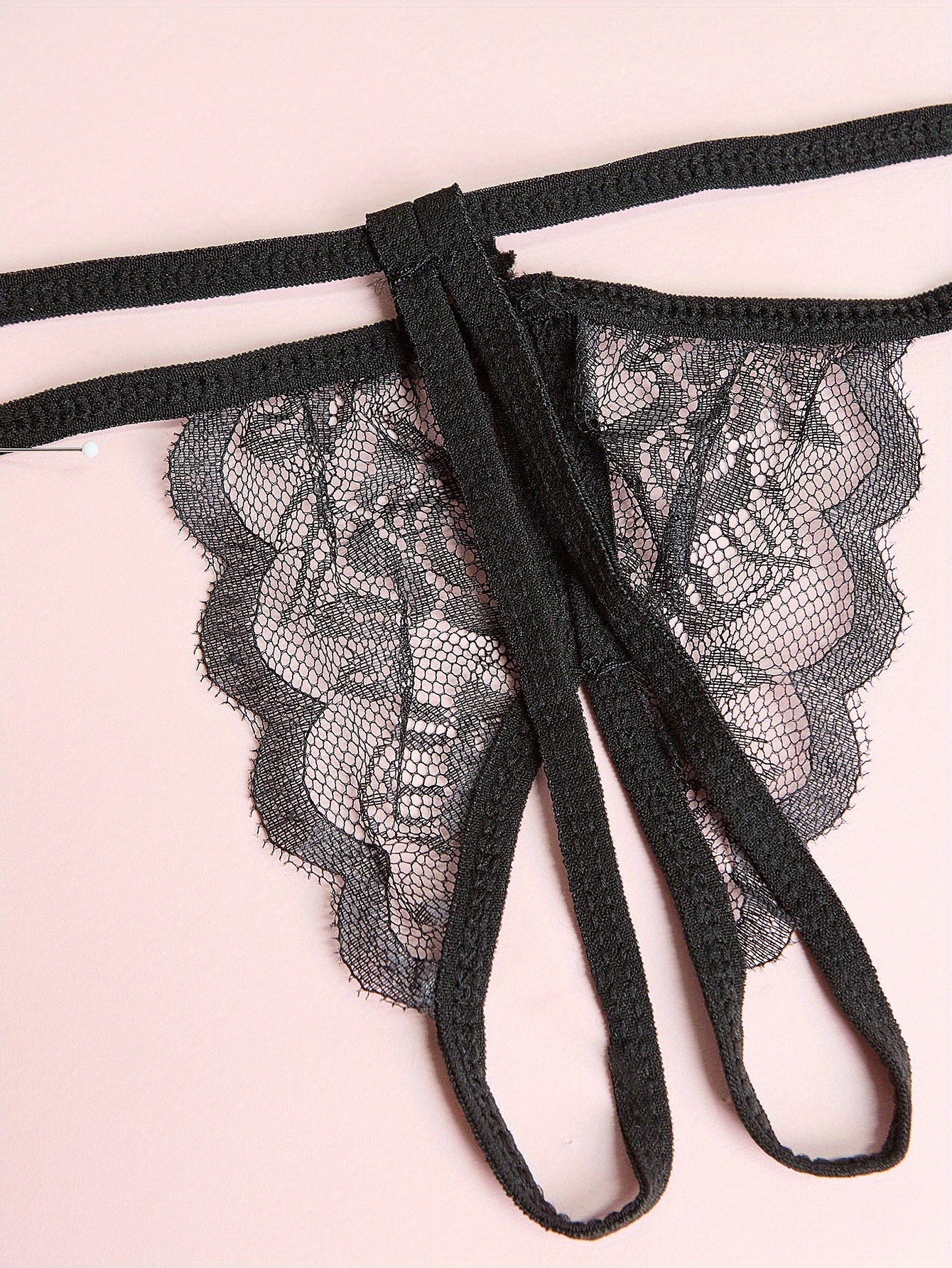 Sexy V-Neck Lace Floral Sexy Lingerie Bra Crotchless Panties, Women'S Sexy Lingerie, Free-To-Take Three-Point Lingerie Set, Suitable for Halloween, Christmas, Thanksgiving, Valentine'S Day, Give Gifts to Girlfriends And Surpr