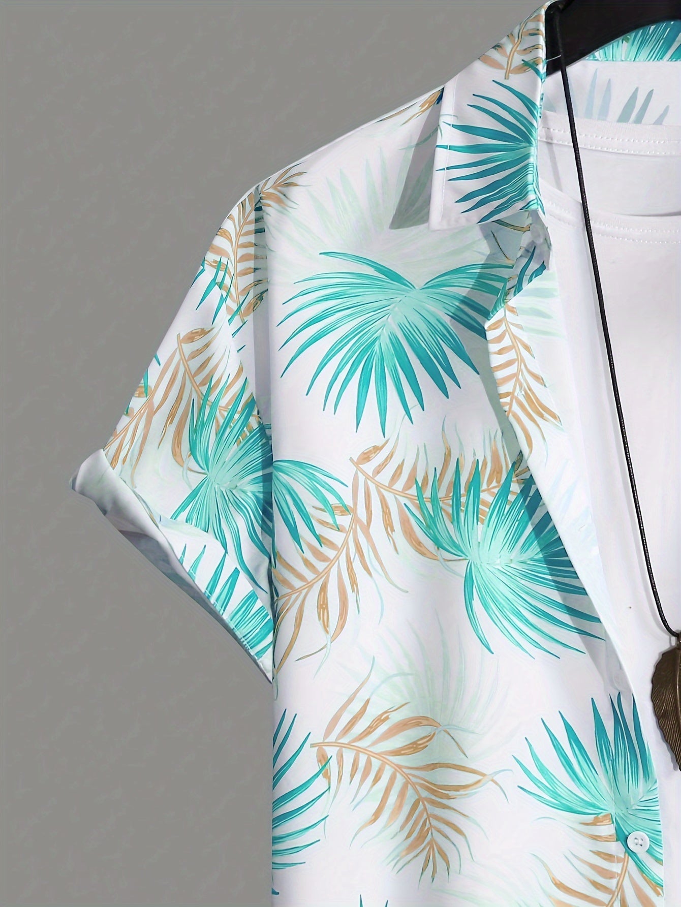 Men's Casual Suit Set with Short Sleeve Shirt and Printed Shorts