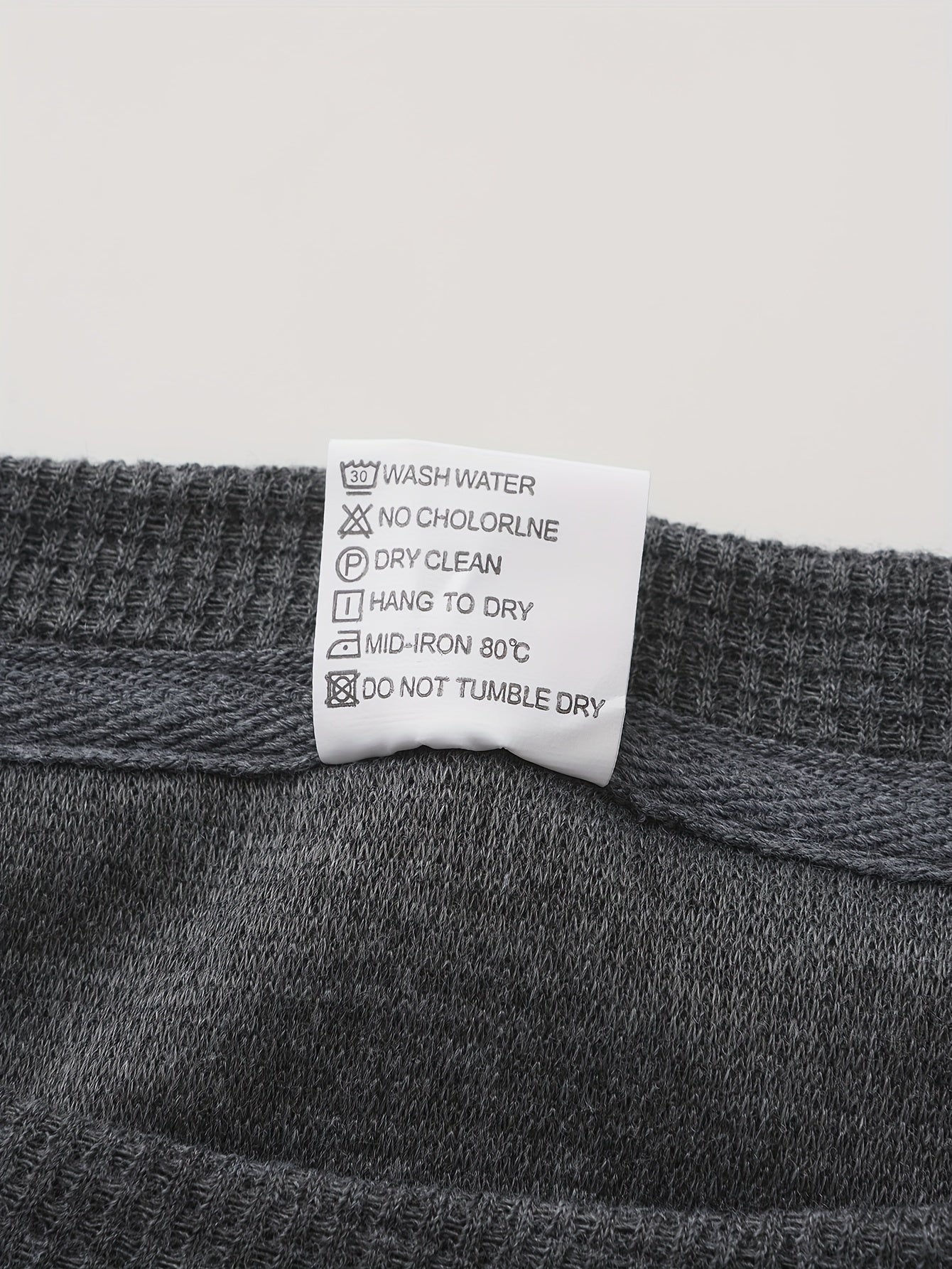 Men's Solid T-shirt With Chest Pocket, Casual Short Sleeve Crew Neck Tee, Men's Clothing For Summer Outdoor