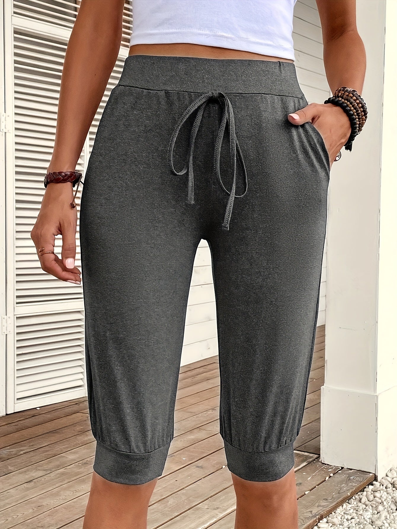 Բարձր գոտկատեղով կապած տախտակամած շորտեր, առաձգական առաձգական գոտկատեղ մինչև ծնկների շորտեր գարնան և ամառի համար, կանացի հագուստ