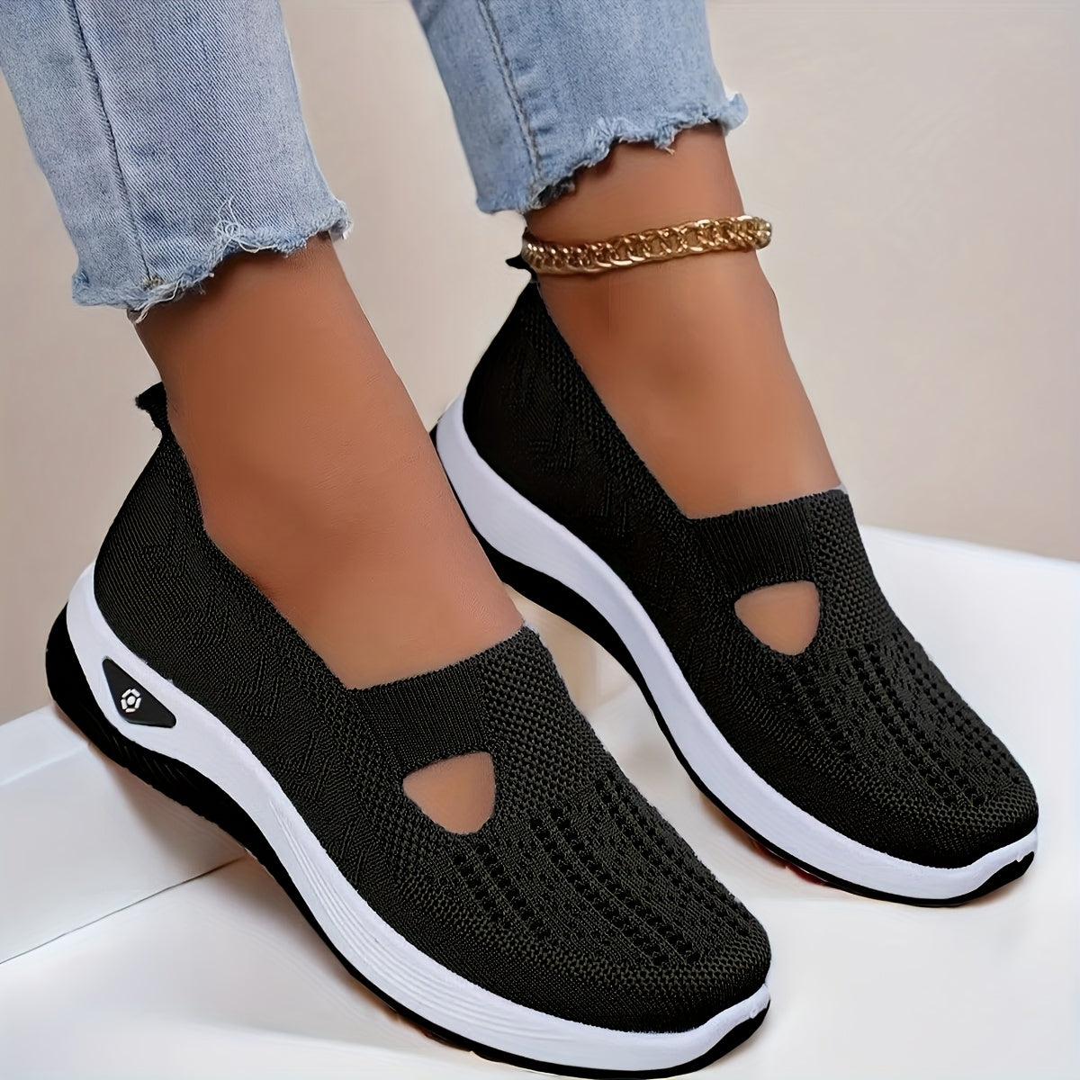 Women'S Breathable Mesh Slip-On Sneakers - Comfortable Low-Top Casual Shoes with Soft Rubber Sole, Black & White Design, All-Season Wear, Casual Footwear | Breathable Mesh Shoes | Durable Rubber Sole