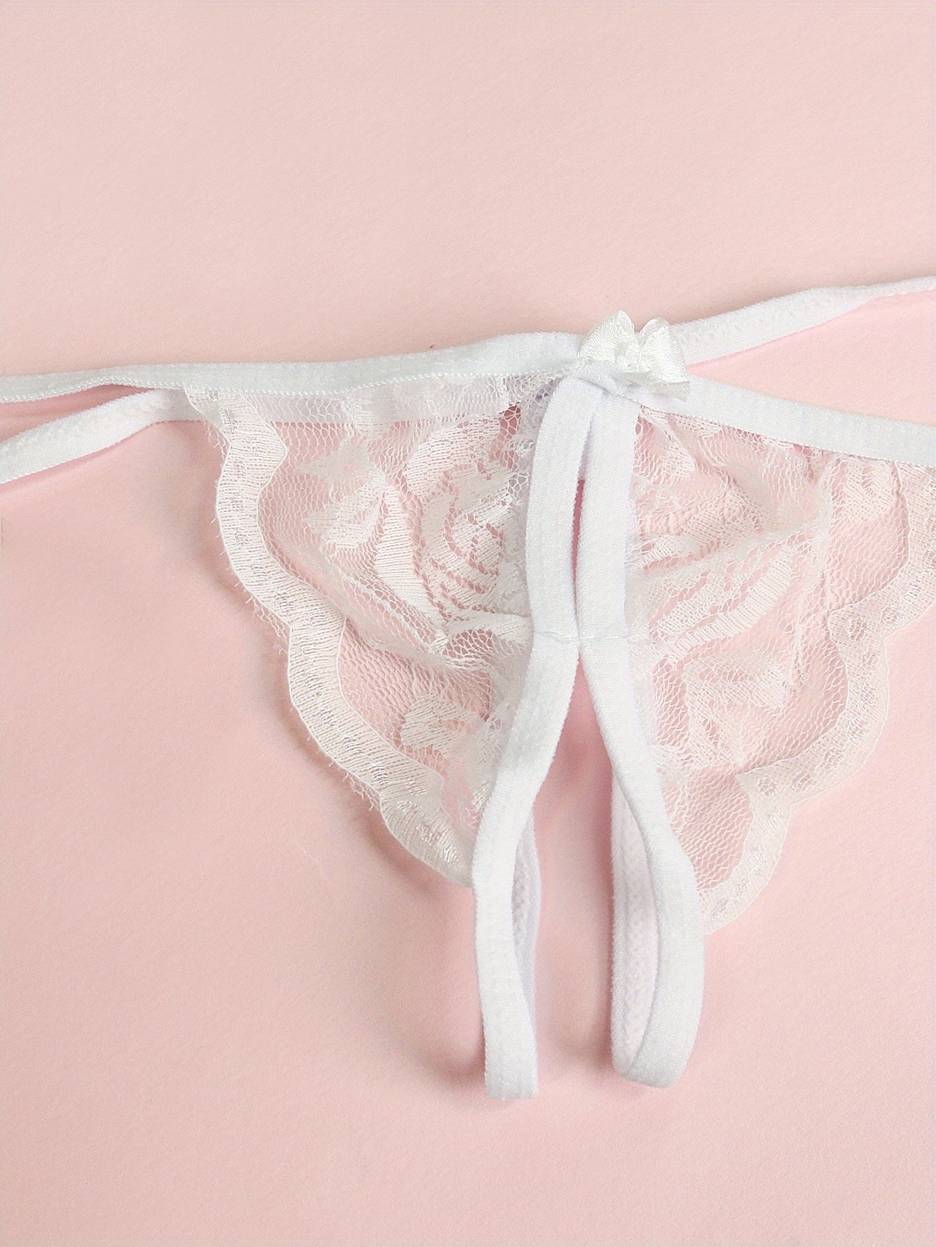Sexy V-Neck Lace Floral Sexy Lingerie Bra Crotchless Panties, Women'S Sexy Lingerie, Free-To-Take Three-Point Lingerie Set, Suitable for Halloween, Christmas, Thanksgiving, Valentine'S Day, Give Gifts to Girlfriends And Surpr