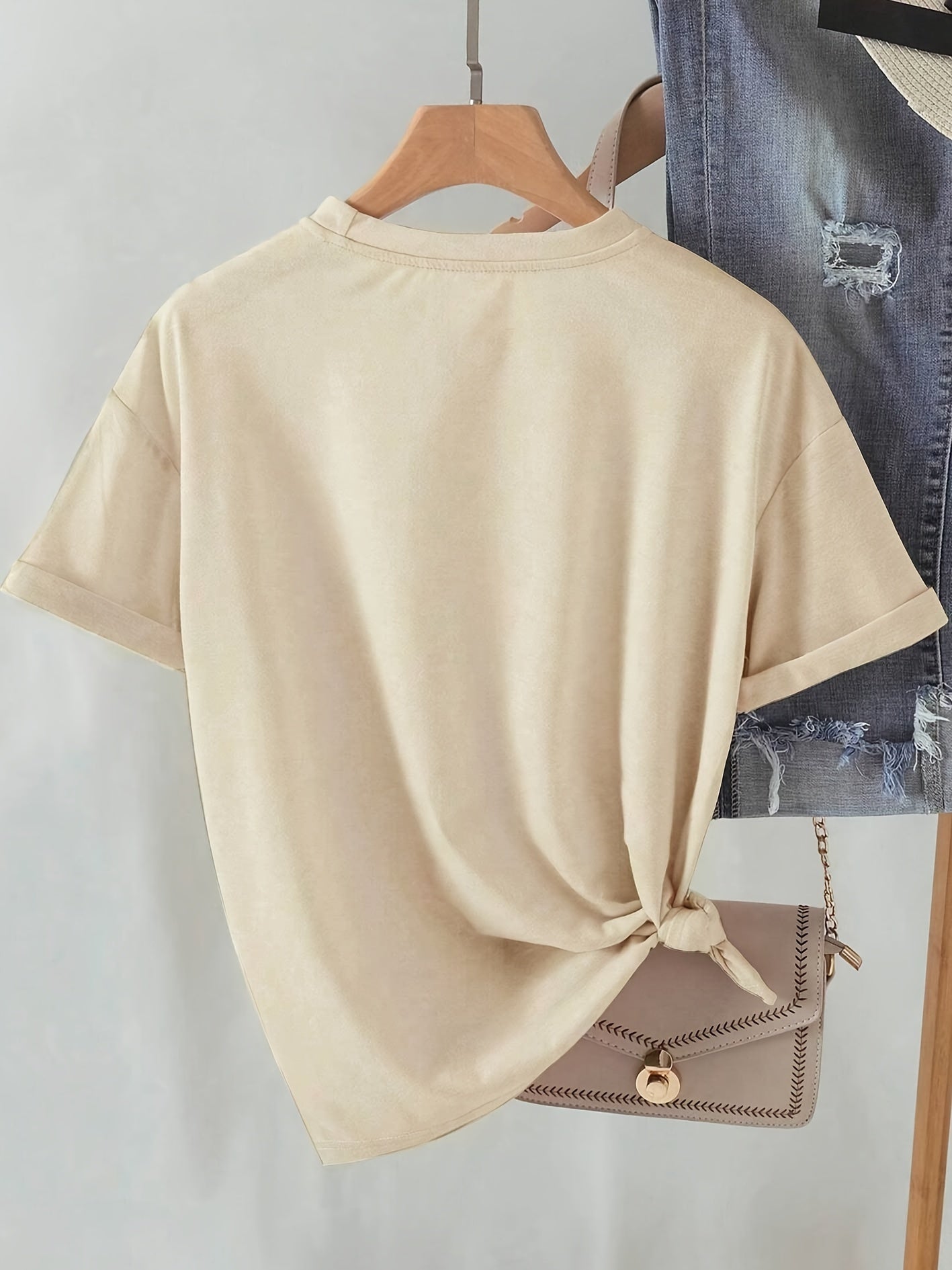 Chic Love Series Gradient Double Heart Graphic Tee for Women - Casual Retro Style, Round Neck Short Sleeve, Breathable Polyester, Machine Washable, in Black with Golden & White Hearts, Sizes S-XXL