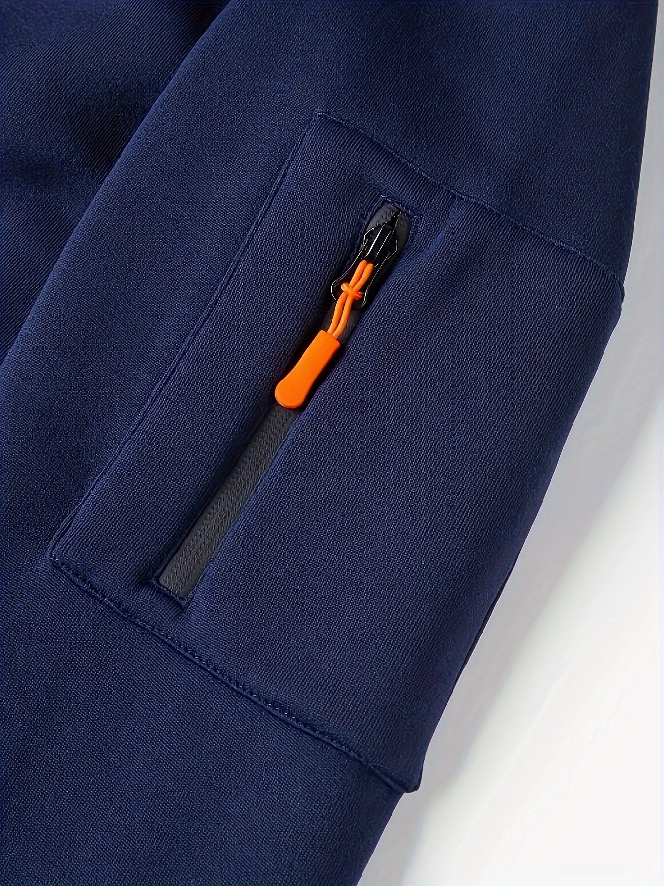 Men's Casual Hoodie with Zipper, Soft And Breathable Polyester Fabric, Machine Washable, Autumn/Winter Fashion