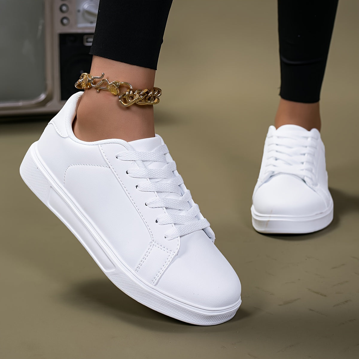 Low-Top Women'S Sneakers, New 2025 Autumn And Winter Breathable Hot-Selling White Shoes, Casual Flat Shoes for Spring And Autumn, All-Season White Women'S Skate Shoes, Perfect Gift for Friends And Family.