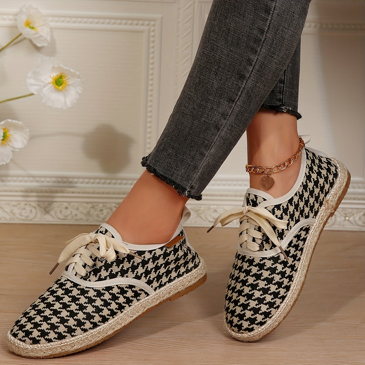 Women's Casual Solid Color Lace-Up Flats with Plain Toe, Lightweight Fabric Upper and Lining, TPR Sole, Versatile All-Season Comfort Shoes - Taizhou Origin