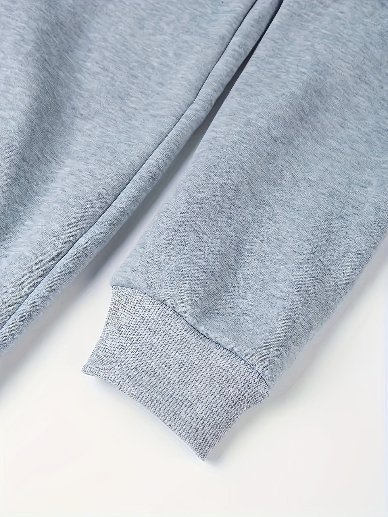 Men's Casual Hoodie with Zipper, Soft And Breathable Polyester Fabric, Machine Washable, Autumn/Winter Fashion