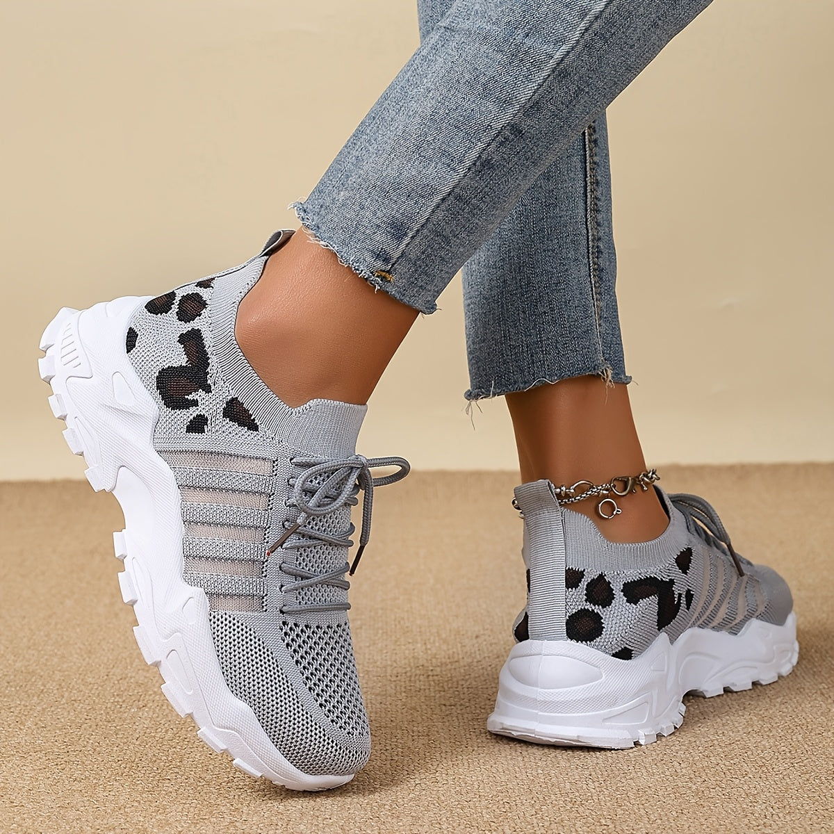 Կանացի նորաձև Leopard Print Lace-Up սպորտային կոշիկներ, շնչող ցանցով քայլելու կոշիկներ գարուն/ամառ, թեթև, հարմարավետ պատահական սպորտային հսկիչ կոշիկներ PVC ներբանով և միկրոֆիբրե միջանցքով: