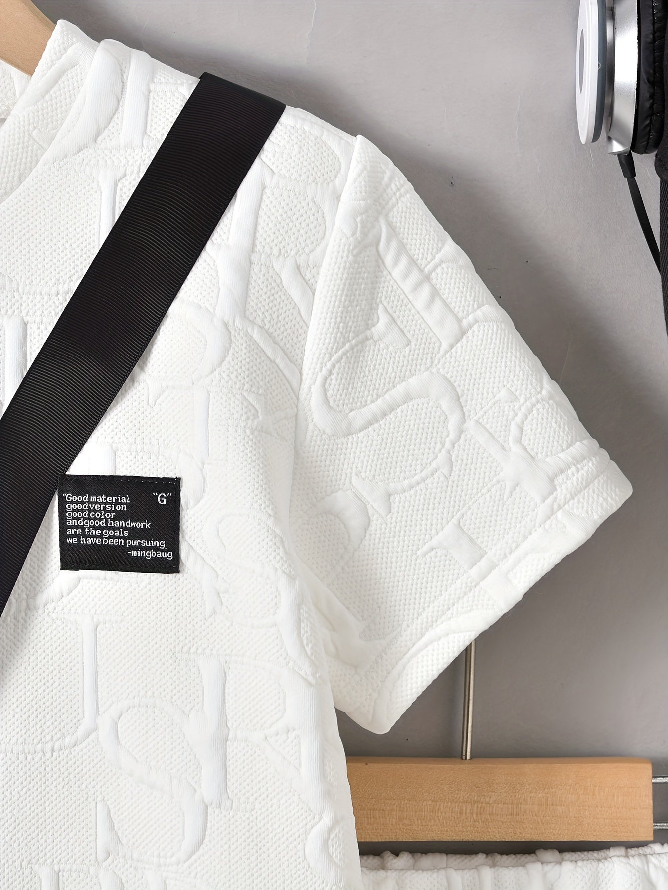 Boys' Stylish White Short Sleeve T-Shirt + Casual Shorts + Fashion Crossbody Bag Set, Perfect for Outdoor