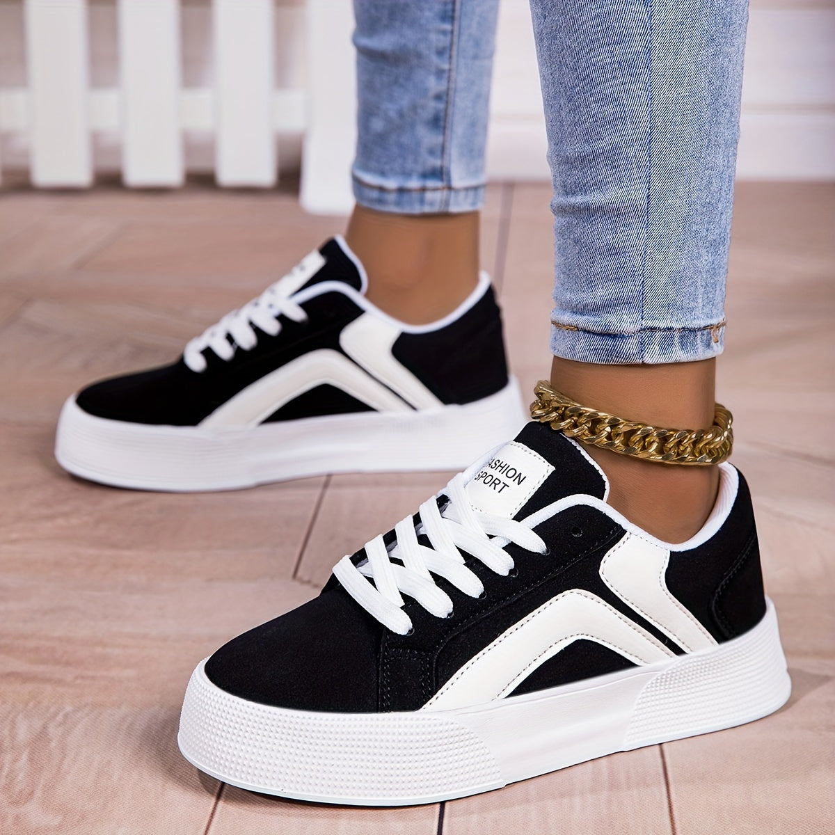 Preppy Style Women's Low Top Fashion Sneakers - Solid Color Casual Skate Shoes with Thick Sole, Breathable Streetwear, Non-Slip Lace-Up Sports Shoes with Fabric Interior & EVA Outsole
