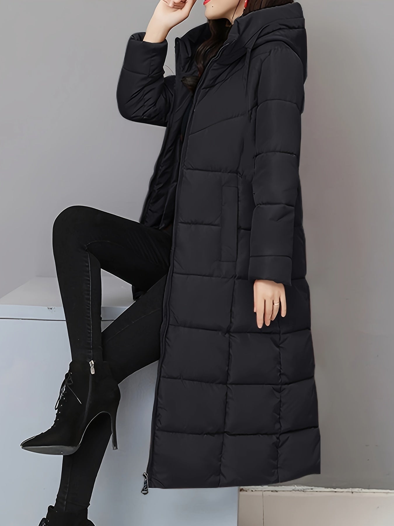 Thickened Long Hooded Coat for Women, New Winter Style, Slim Fit Knee-Length Winter Jacket.