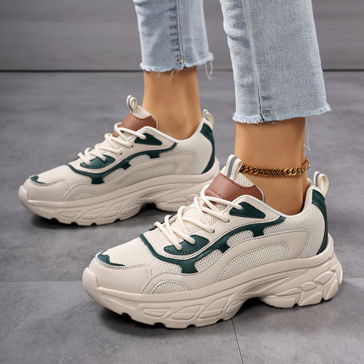 Breathable Running Shoes for Women, Casual Lace-Up Sneakers with Thick Sole, Round Toe, All-Season Outdoor Shopping