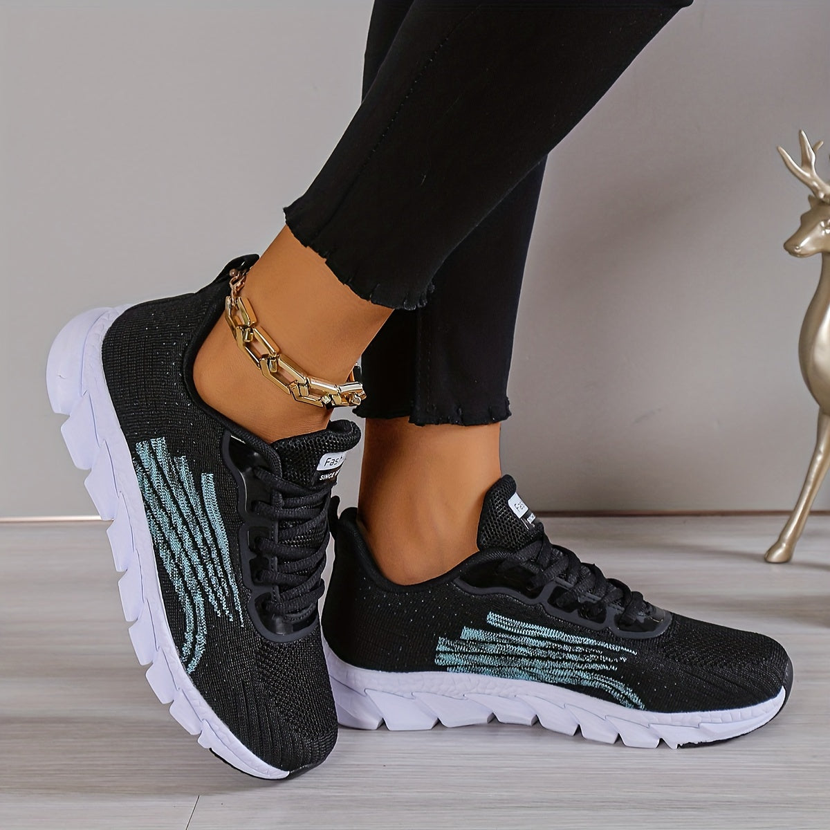 Women's Casual Mesh Breathable Running Shoes, Lightweight Soft Soled Outdoor Travel Sneakers