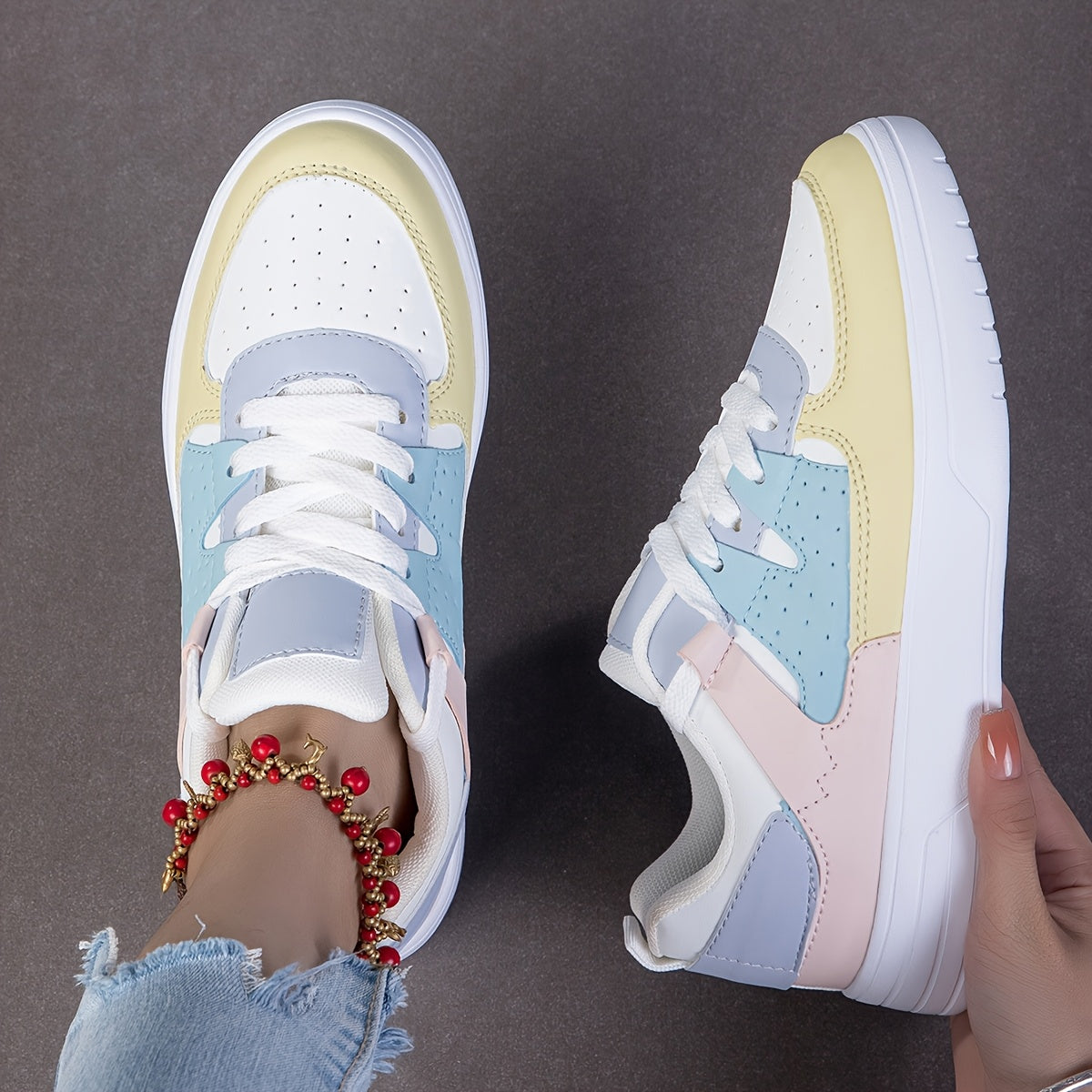 Women's Classic Versatile Sneakers - Lightweight Casual Sneakers, Lace-Up Low Top Design, Comfortable Fabric Lining, Durable EVA Sole, Ideal for Casual Attire and Walking, Allseason Shoes|Trendy Footwear|Synthetic Cover Shoes
